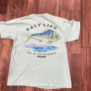 Men’s size small Salt life T-shirt
“Way of the Waterman”
Great condition